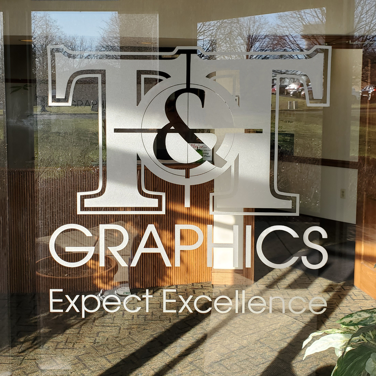 About T&T Graphics, Inc.